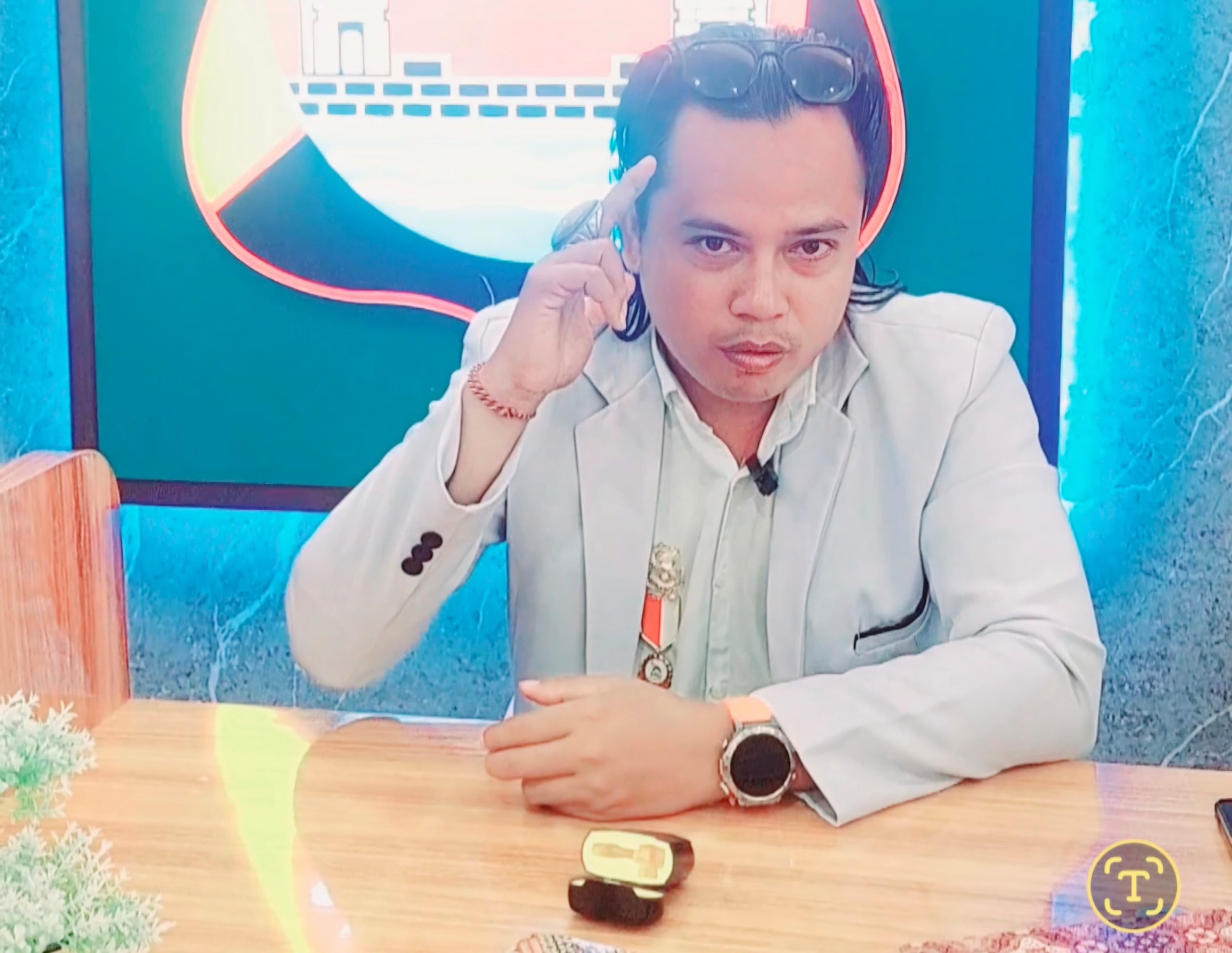 King Naga Tantang H. Mulyadi Jayabaya Buat Laporan Polisi Terkait Dugaan Jual Beli Jabatan di Rumah Aspirasi Bupati Lebak