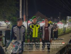 Jelang Idul Fitri Babinsa Koramil 420-09/Bangko Intensifkan Patroli dan Komsos Malam