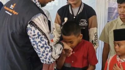 Lazismu Purwakarta Salurkan Santunan Anak Yatim di Masjid Al-Ittihad