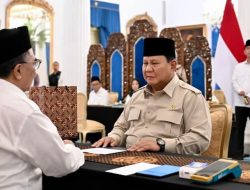 Presiden Prabowo dan Kabinet Merah Putih Serahkan Zakat di Istana Negara