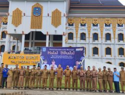 Apel di Tengah Gerimis, Bupati M. Syukur Tegaskan Kedisiplinan dan Pola WFH