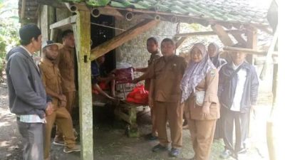 Respon Cepat Tanggap Dinasosial kabupaten Lebak Bergerak Lebih Cepat Tangani Kondisi yang Memprihatinkan keluarga ibu Saminah Di Kec Cikulur Lebak Banten.