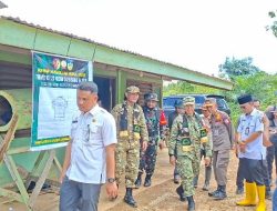 Dansatgas TMMD ke-128 Bersama Bupati Sarolangun Tinjau Masjid Nurul Huda di Desa Seko Besar Yang Bakal Direnovasi