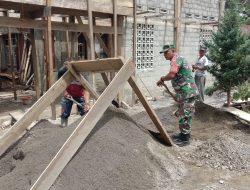 Babinsa Koramil 06/Jagong Laksanakan Karya Bakti di Desa Binaan