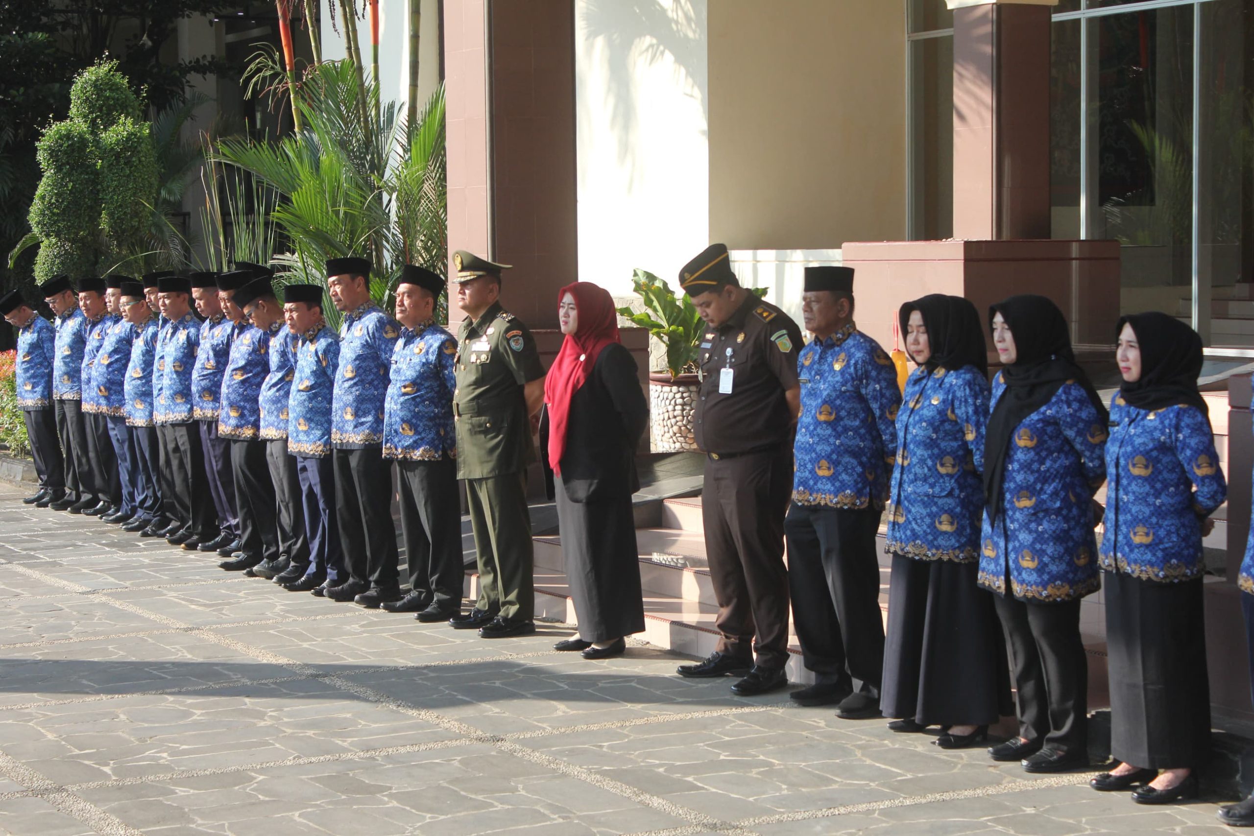 Kasdim 0620/Kabupaten Cirebon Hadiri Peringatan Hari Otonomi Daerah ke-XXX Tahun 2026