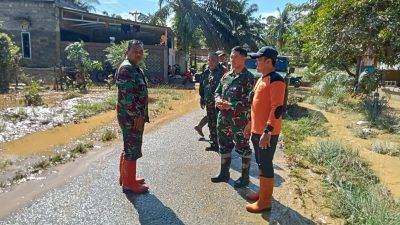 Dandim 0420/Sarko Tinjau Langsung Lokasi Banjir di Sarolangun, Pastikan Keselamatan Warga