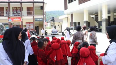 Polisi Sahabat Anak, Polres Aceh Tengah Sambut Kunjungan TK Buah Hati Takengon Edukasi Tugas Kepolisian
