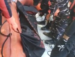 Korban Hanyut Terseret Ombak di Pantai Cikeusal Cibobos Berhasil Di Evakuasi Team SAR Gabungan