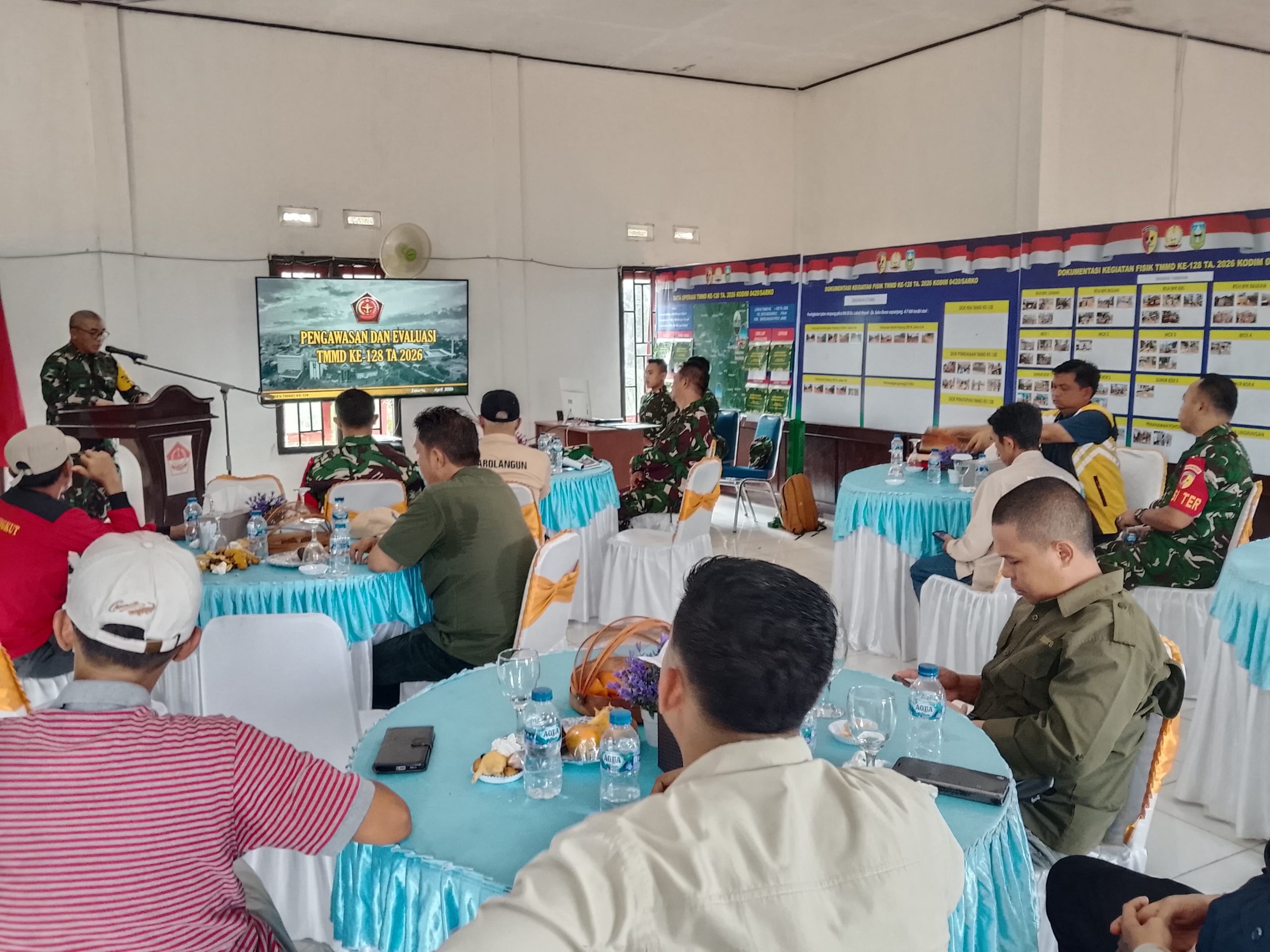 Tim WASEV TMMD Tinjau Pembangunan di Desa Seko Besar 