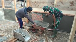 Semangat Gotong Royong, Pembangunan RLH Bapak Lukman Terus Dikebut Satgas TMMD Ke-128