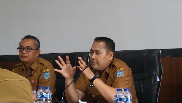 Demi Korban Banjir, Bupati M. Syukur Peras Keringat Cari Celah Anggaran hingga Rogoh Kocek Pribadi