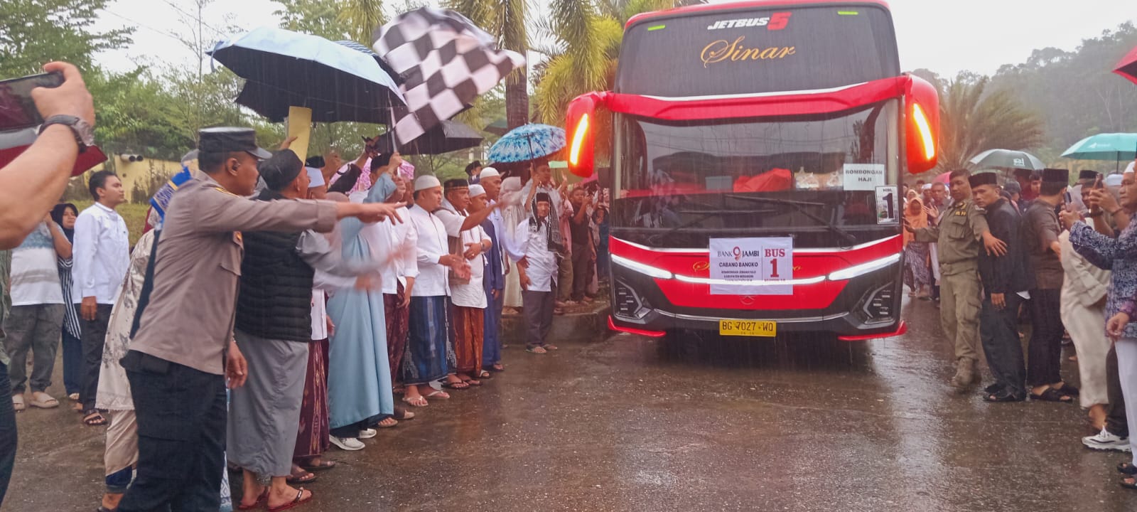 Pemkab Merangin Lepas 388 Jamaah Haji, Ibu Tumirah jadi Jamaah Tertua